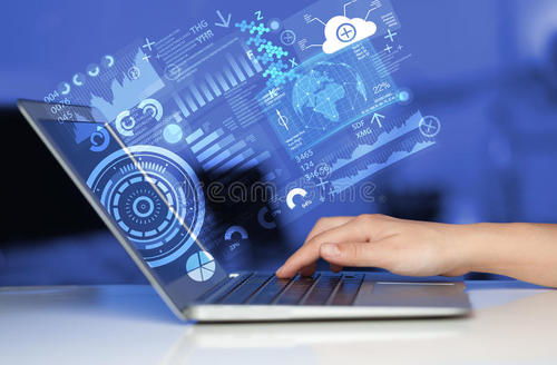 初中畢業(yè)后學(xué)什么專業(yè)好？河北航空管理中等學(xué)校計算機(jī)網(wǎng)絡(luò)技術(shù)開發(fā)專業(yè)解析